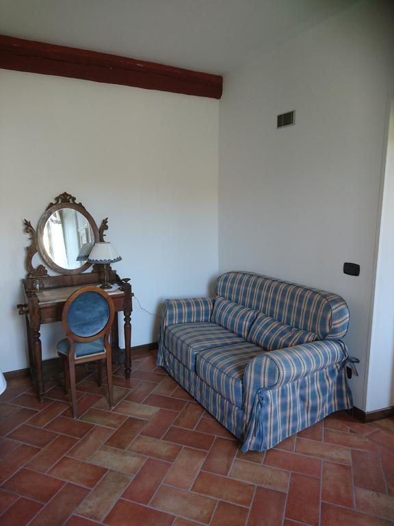 הוילה רונצ'יליונה Renaissance Boutique House מראה חיצוני תמונה